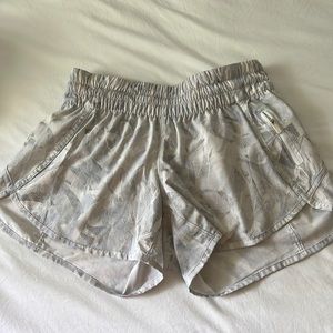 Lululemon track that short